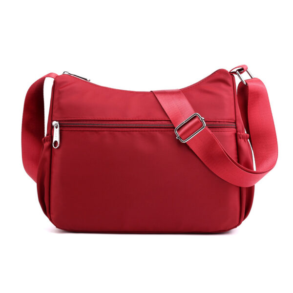 Bolso de hombro de moda, bolso de mujer de tela de nailon simple para mujer, bolso bandolera de gran capacidad, lujo ligero, bolso cambiador de mediana edad de alta gama - Image 4